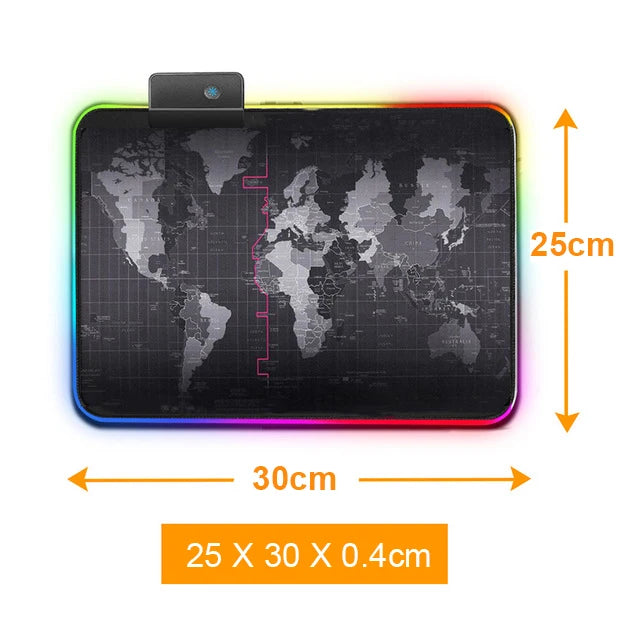 Alfombrilla gamer RGB con diseño de mapa mundi, medidas 25x30cm y grosor de 0.4cm
