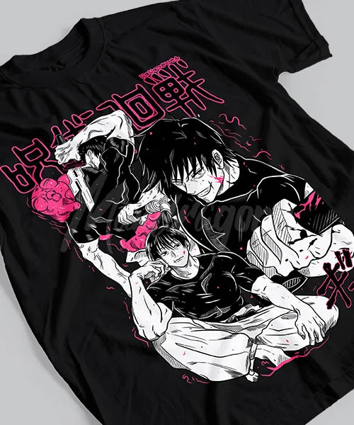 Camiseta Jujutsu Kaisen Toji Fushiguro en negro con diseño gráfico vibrante y personajes icónicos