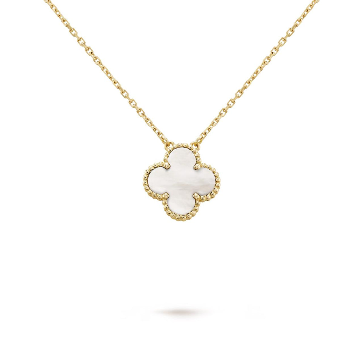 Collar de la suerte elegante con colgante en forma de trébol y cadena dorada