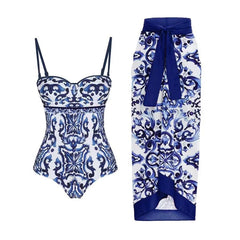 Conjunto de baño de moda playa estampado porcelana en tonos azul y blanco con tirantes ajustables