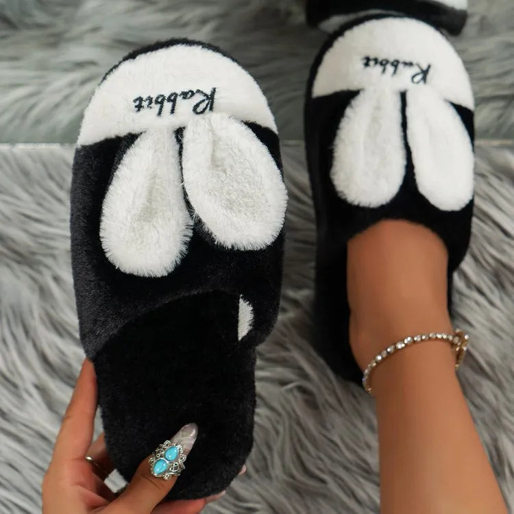 Pantuflas orejas de conejo suaves y cómodas en color negro y blanco para uso en casa